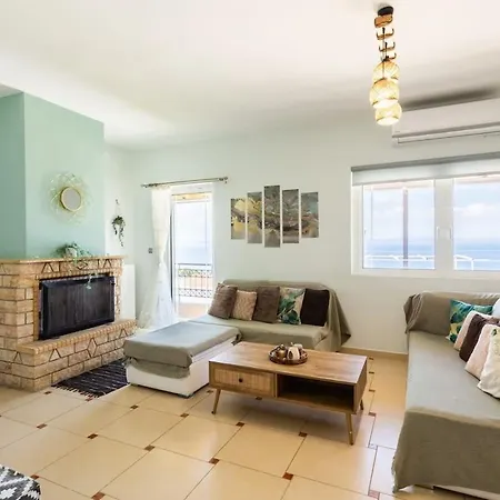 Verga Beachside Getaway With Panoramic Seaviews Exterior photo