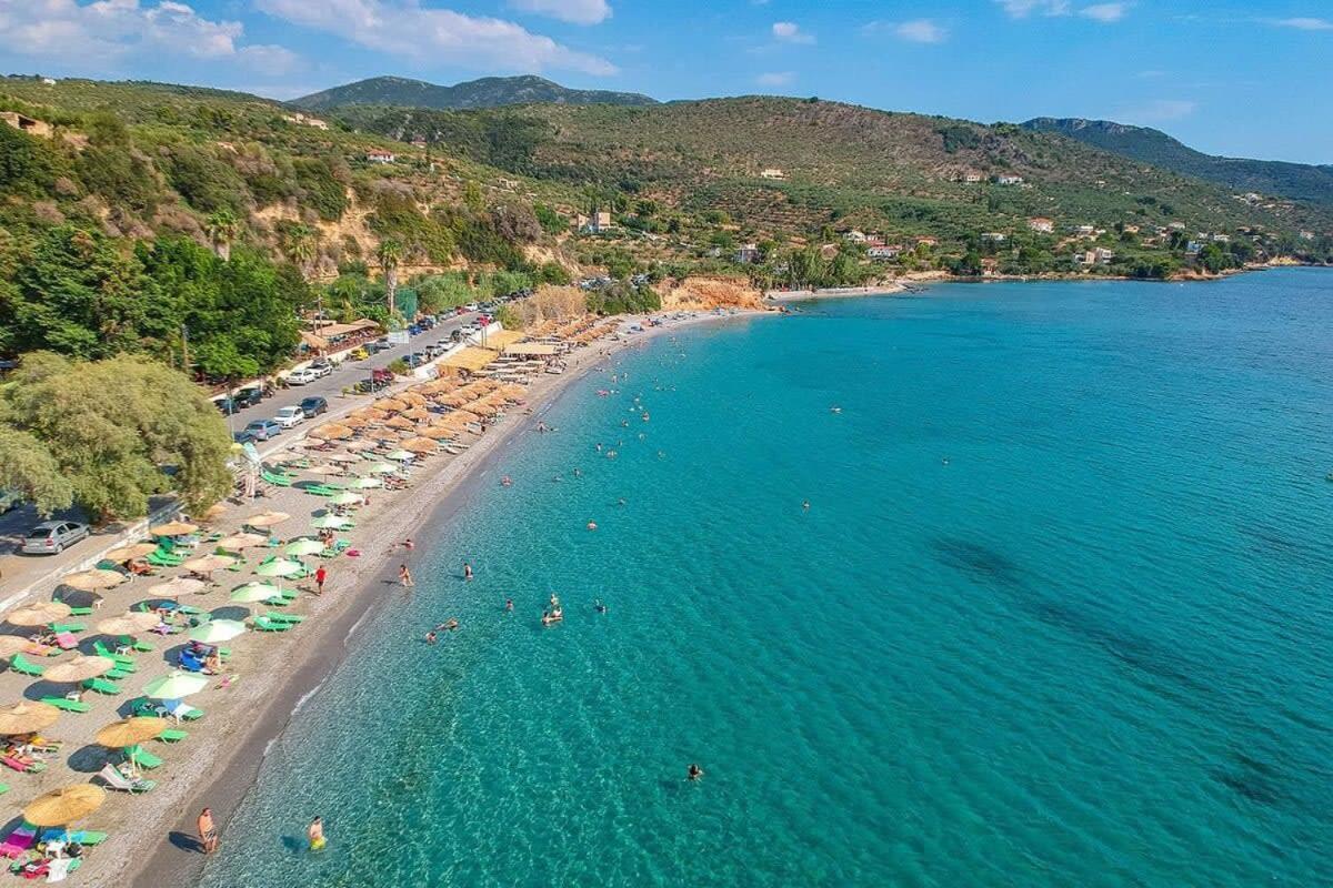Beachside Getaway With Panoramic Seaviews Verga Kalamata