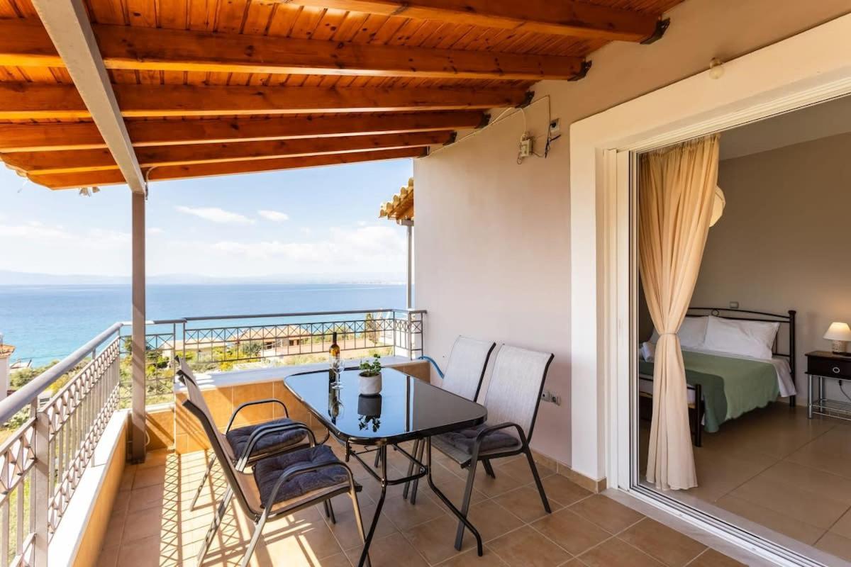 Apartment Beachside Getaway With Panoramic Seaviews Verga Kalamata