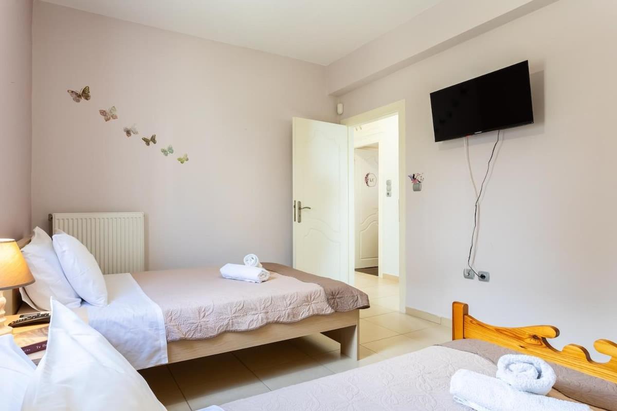 Beachside Getaway With Panoramic Seaviews Verga Kalamata