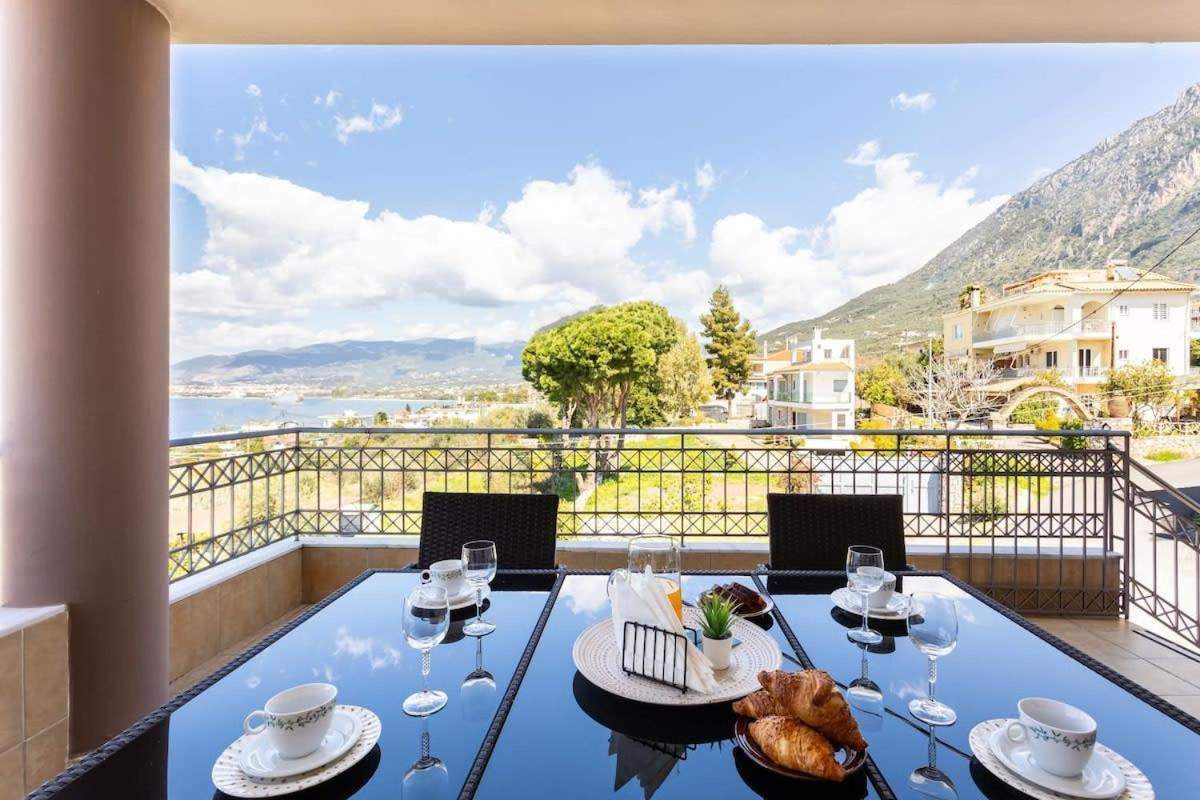 Beachside Getaway With Panoramic Seaviews Verga Kalamata